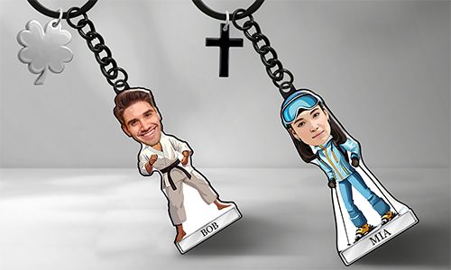 Individuell nøkkelring i tegneseriestil med navn og sportsmotiv