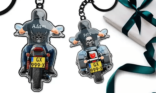 Gepersonaliseerde motorsleutelhanger met naam en kenteken – cadeau voor je broer