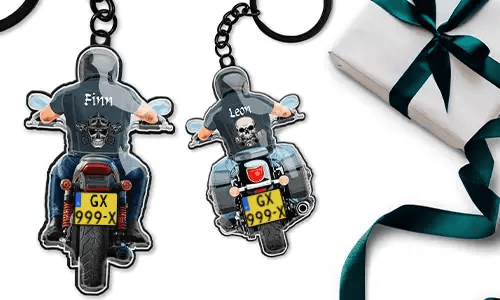 Personalisierter Motorrad-Schlüsselanhänger mit Name und Kennzeichen – Geschenk für deinen Sohn