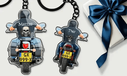 Personalised motorcycle keychain with name and license plate - gift for you