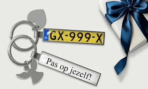 Gepersonaliseerde sleutelhanger met kenteken voor beste vrienden