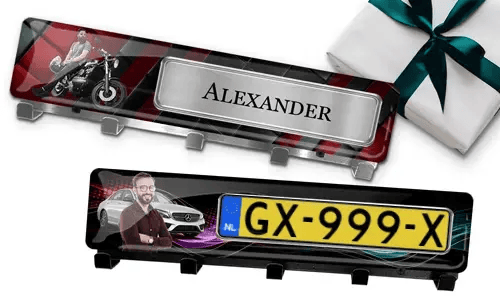 Keyhanger with your picture and license plate