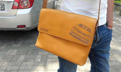 gallery-beige-leather-shoulder-bag-7