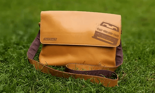 gallery-beige-leather-shoulder-bag-9