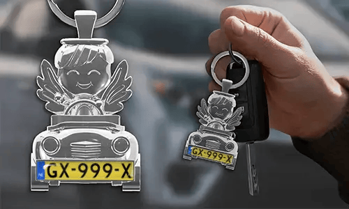 gallery-keychain-angel-in-car-license-plate-coated-1