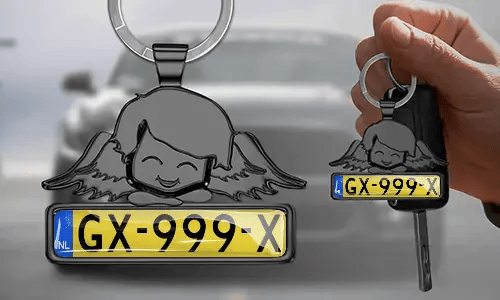 gallery-keychain-angel-with-license-plate-coated-3