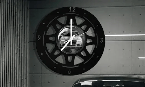 gallery-wall-clock-tire-4