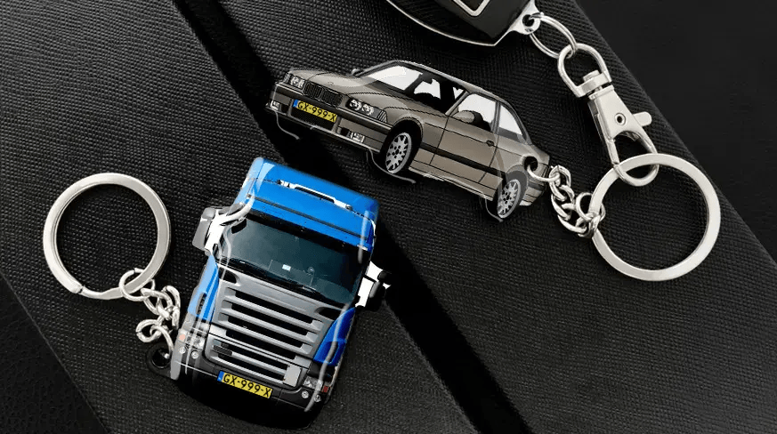 Avaimenperät auto- ja rekka-muodossa, esitettyinä mukautettavina ajoneuvoasusteina