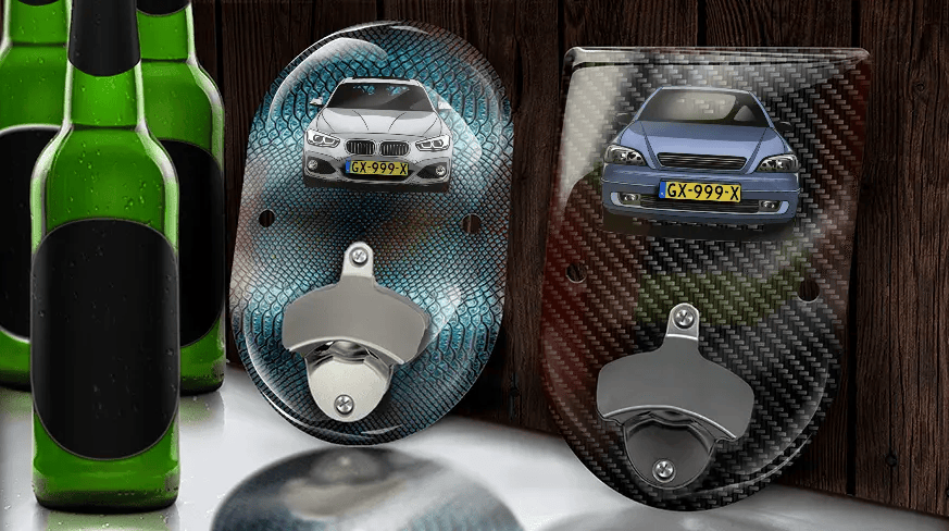 Nástěnný otvírák na láhve