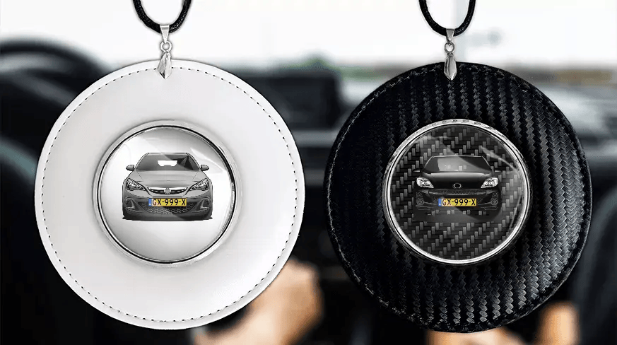 Car mirror chain with photo